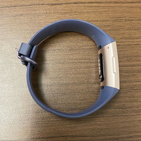 Fitbit charge 3 - Picture 2 of 4